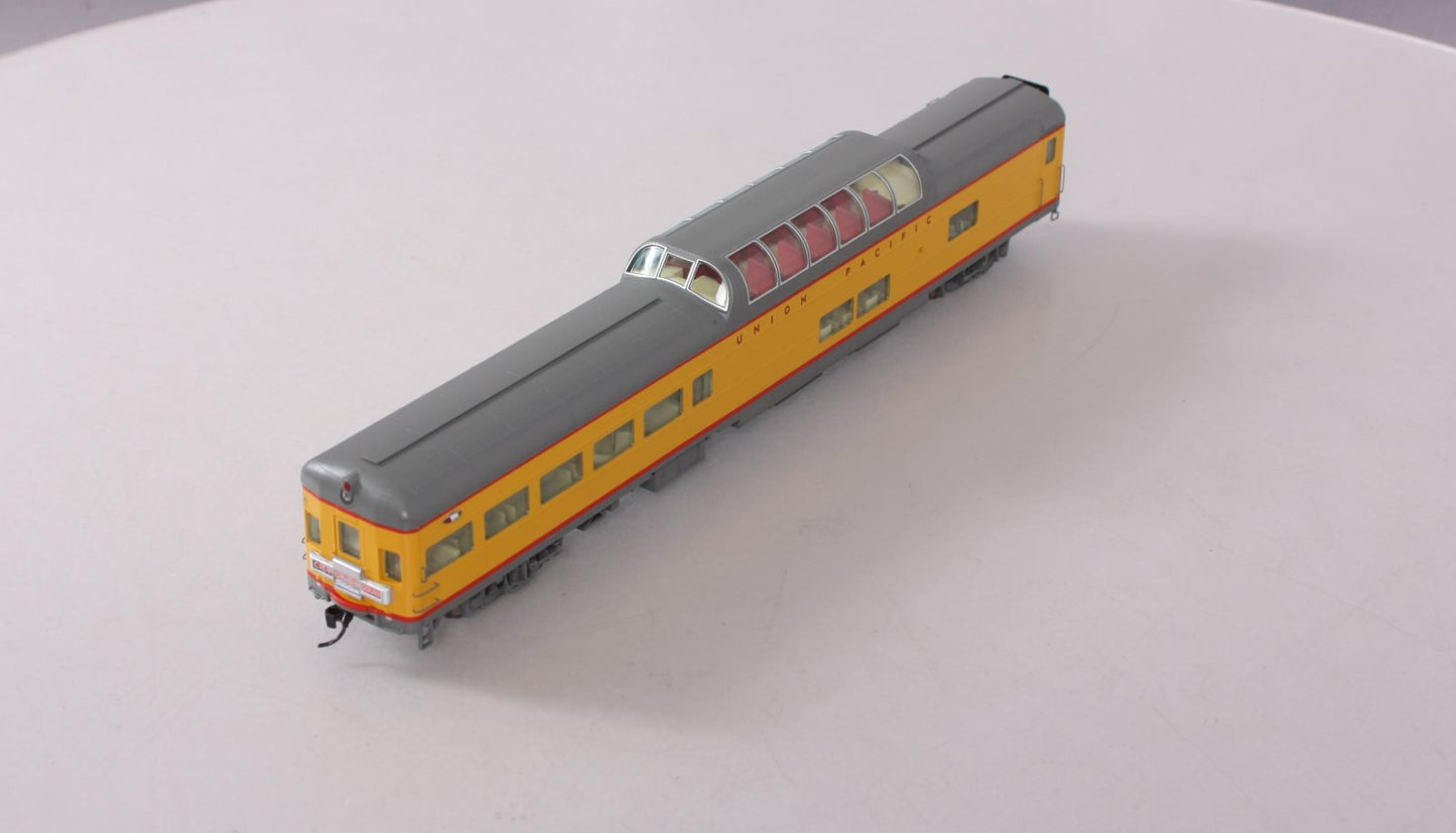 Walthers 920-9235 HO Union Pacific 85' ACF Observation Dome-Lounge Car