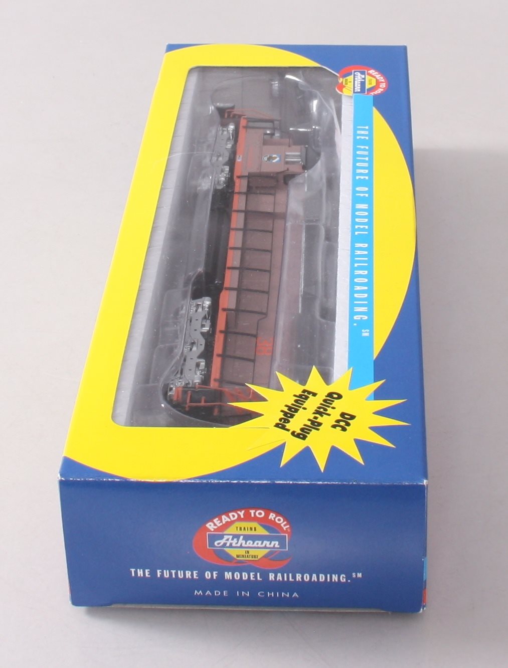 Athearn 93509 HO Scale McCloud Railway SD38 Diesel Locomotive #38