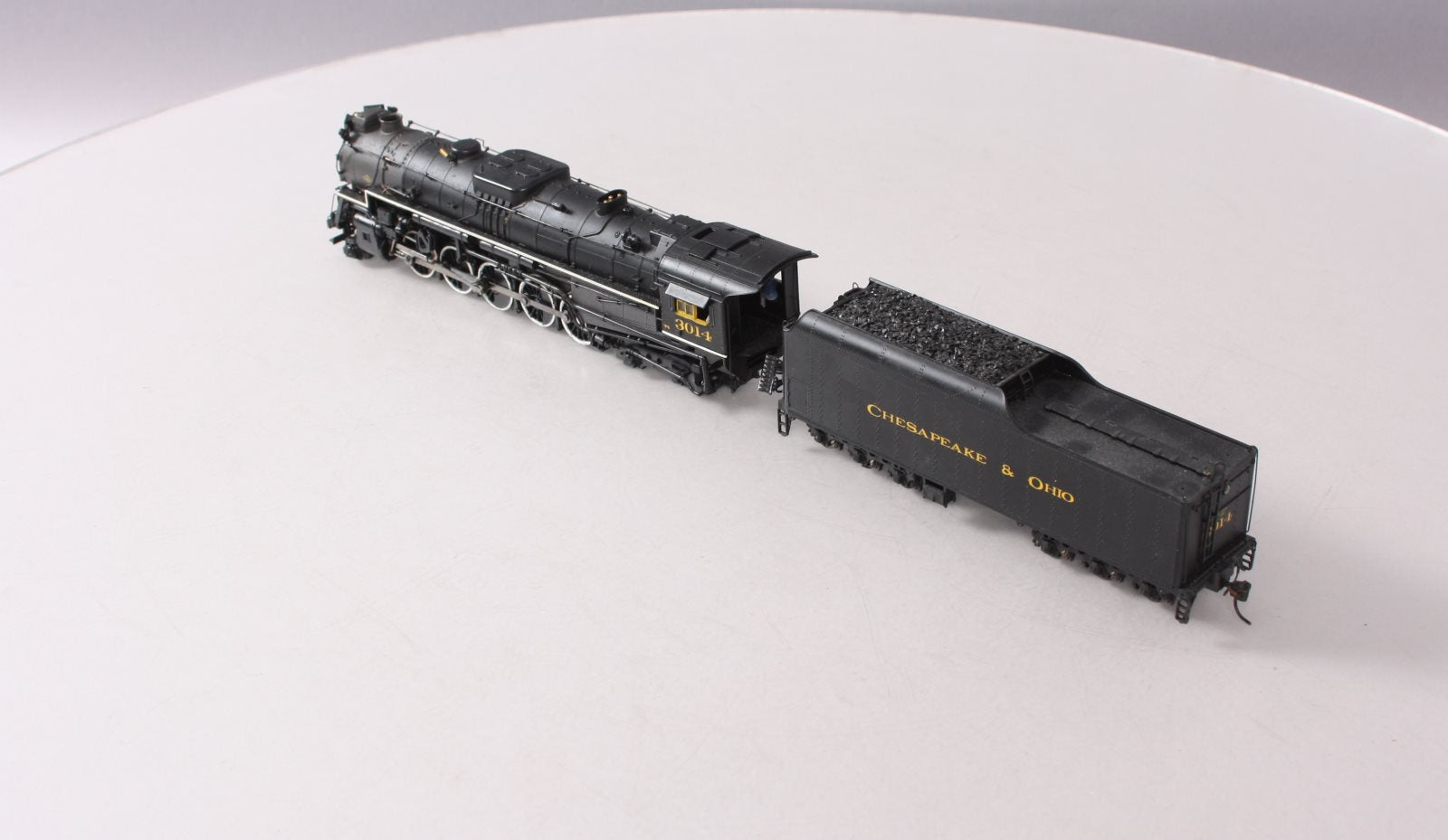 Paragon series 2 locomotive retailer 1018 c&ei broadway limited chicago eastern illinois