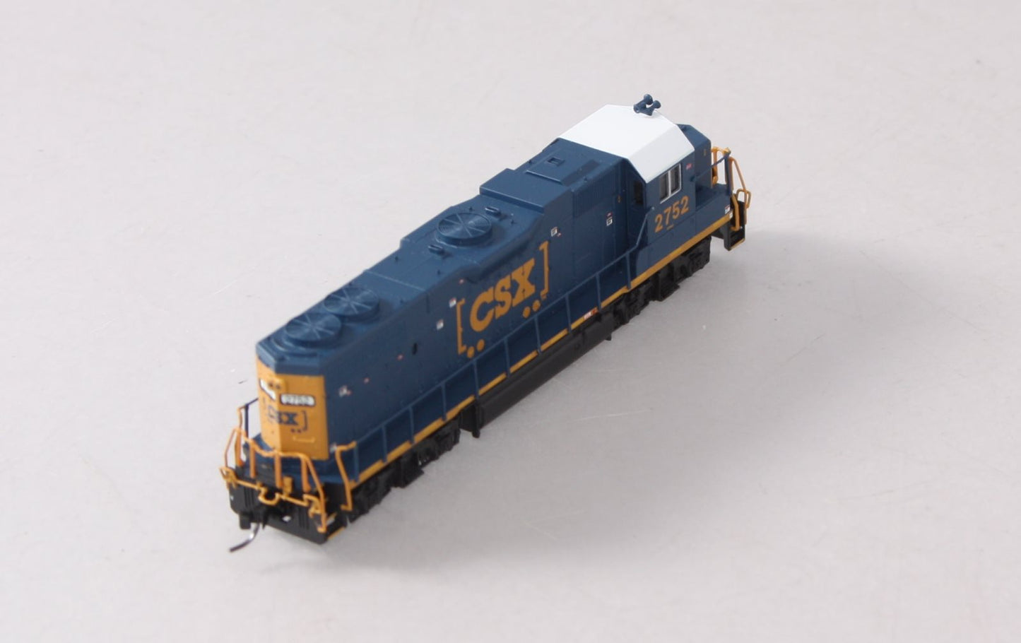 Atlas 40003617 N Scale CSX GP38-2 Diesel Locomotive #2751