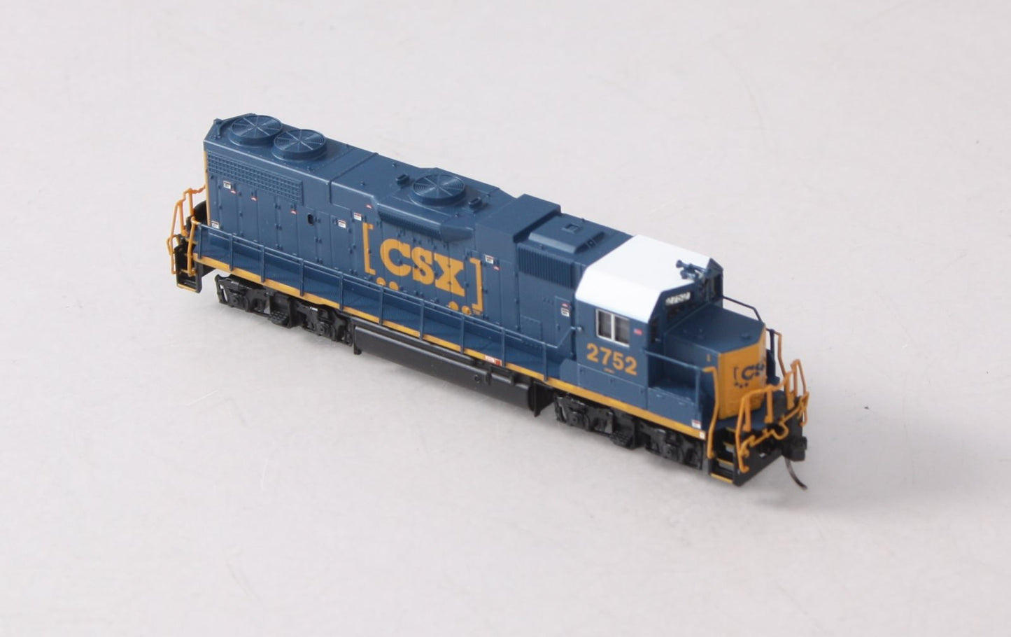 Atlas 40003617 N Scale CSX GP38-2 Diesel Locomotive #2751