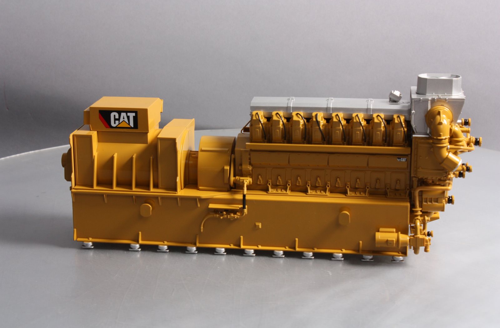 DieCast Masters 85287C 1:25 Caterpillar CG260-16 Gas Generator