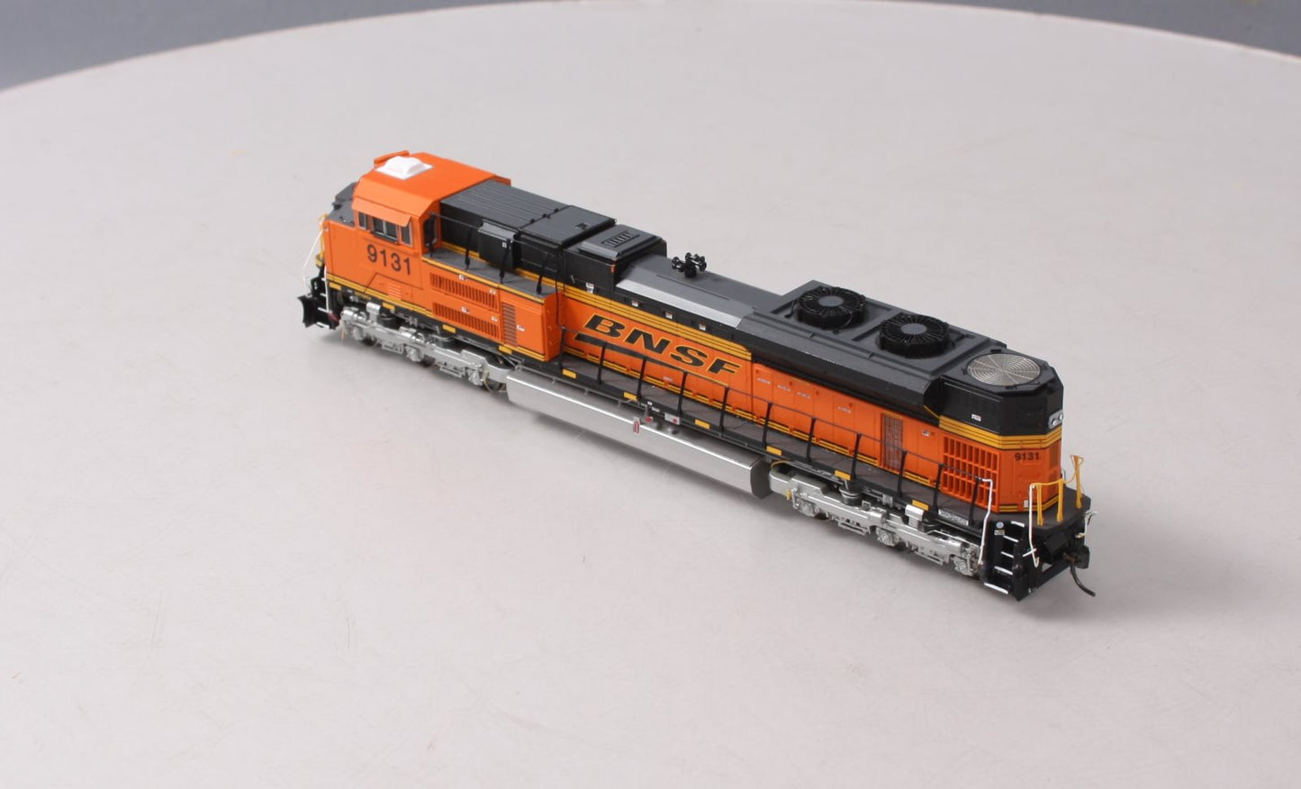 Athearn G68612 HO Scale BNSF SD70ACe Diesel Engine #9131 with DCC & Sound