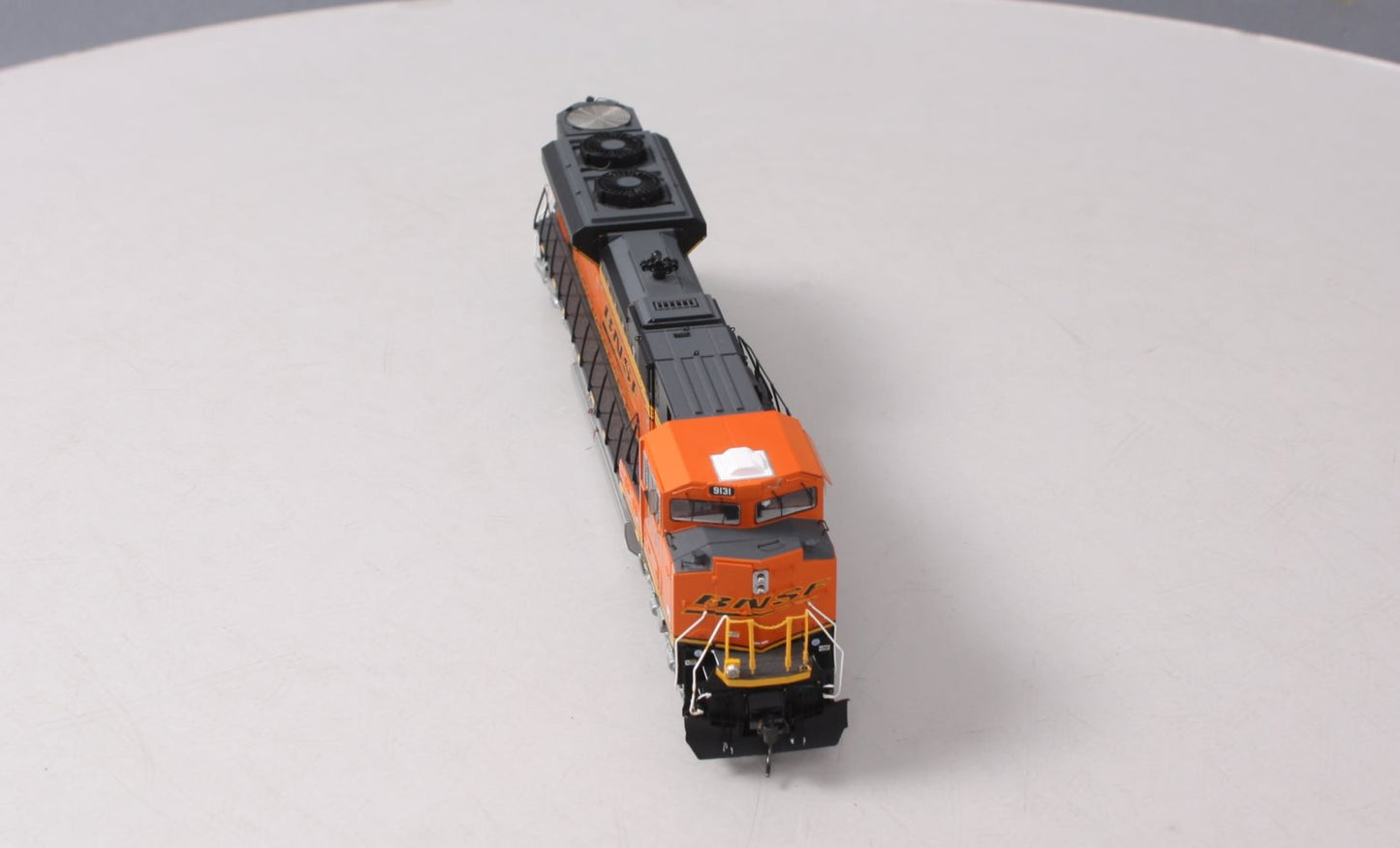 Athearn G68612 HO Scale BNSF SD70ACe Diesel Engine #9131 with DCC & Sound