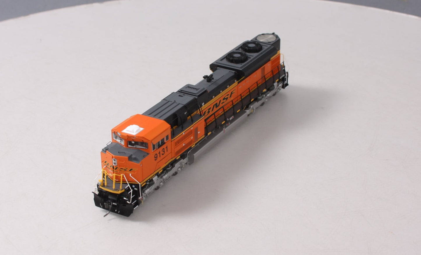 Athearn G68612 HO Scale BNSF SD70ACe Diesel Engine #9131 with DCC & Sound