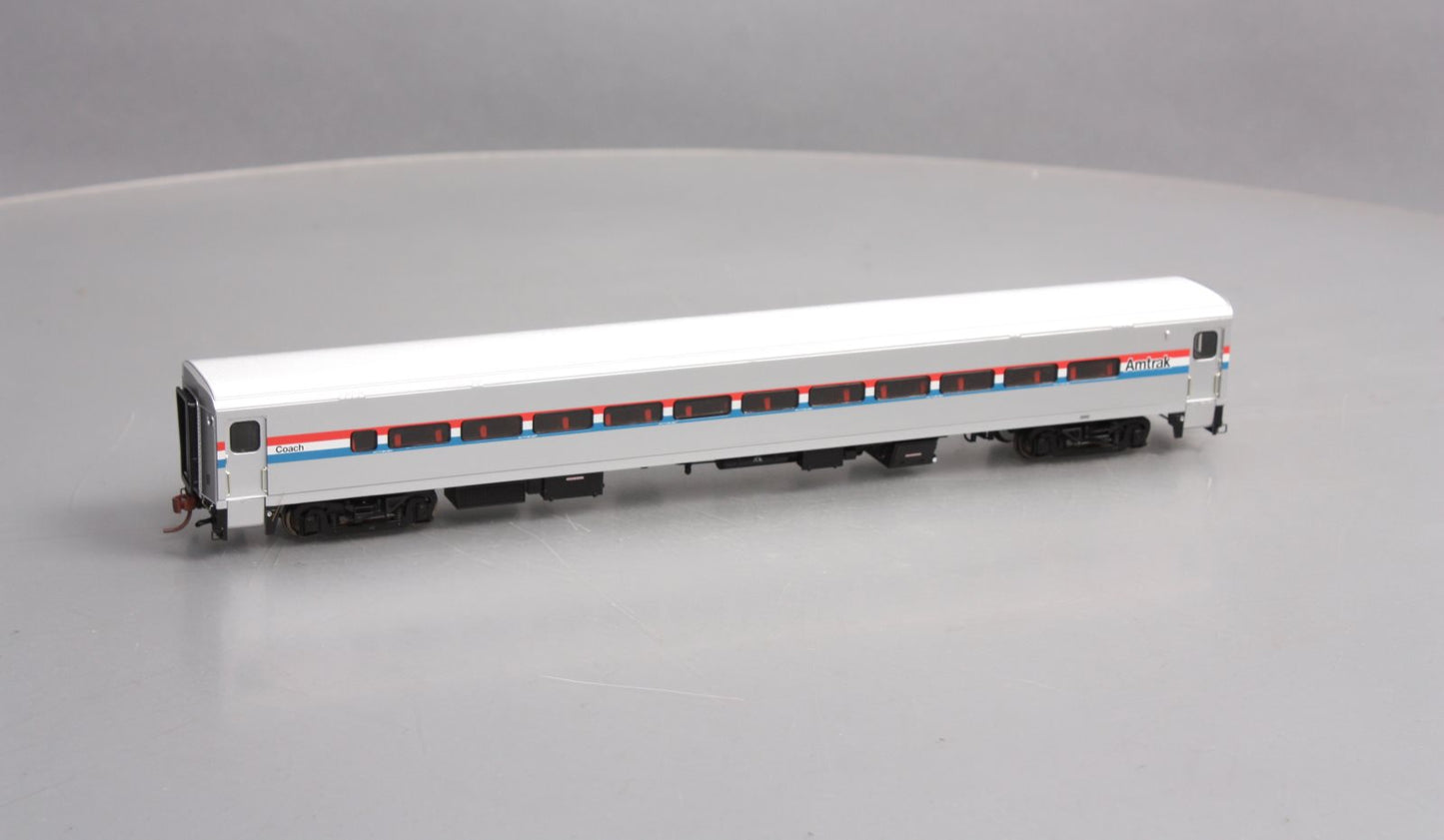 Rapido Trains 128005 HO Amtrak Horizon Coach Car