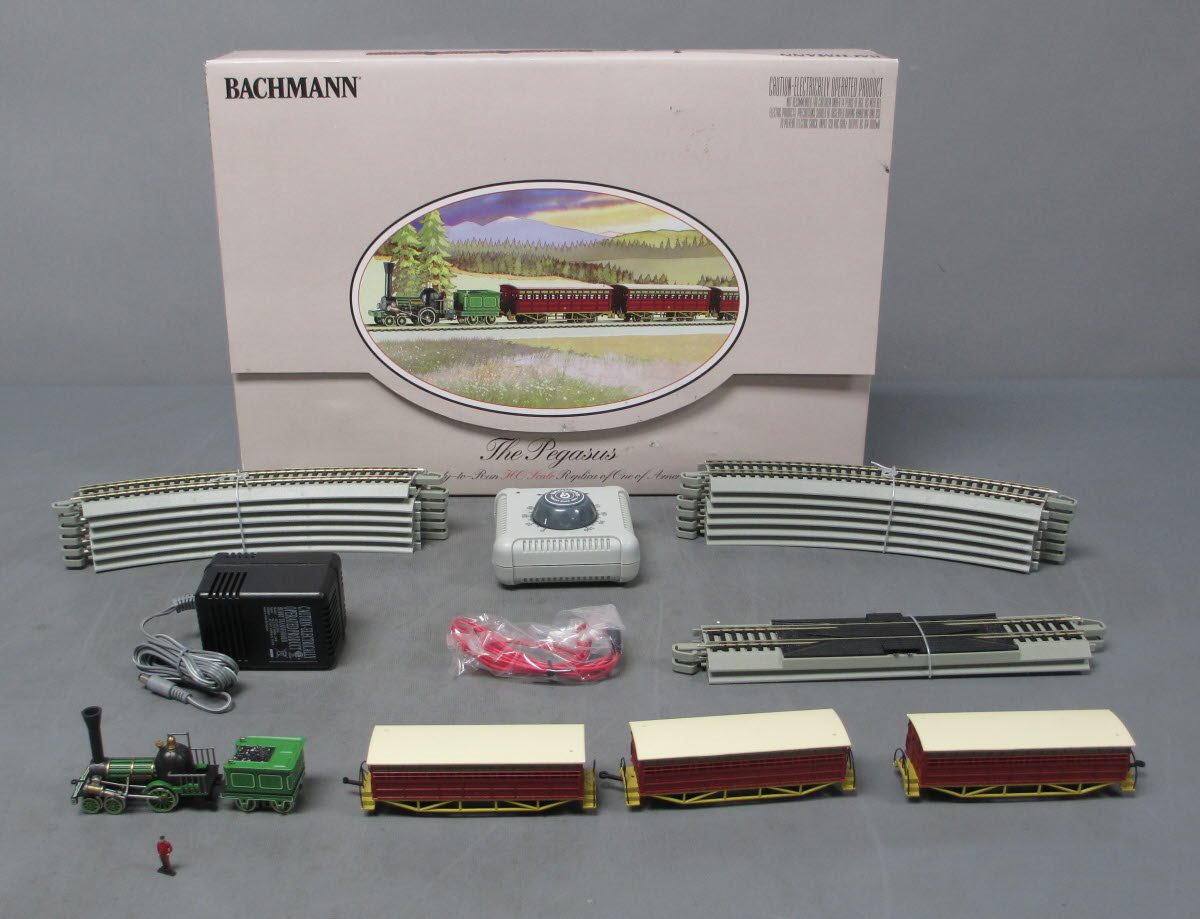 Bachmann 00690 Historical Pegasus HO Gauge Steam Passenger Train Set