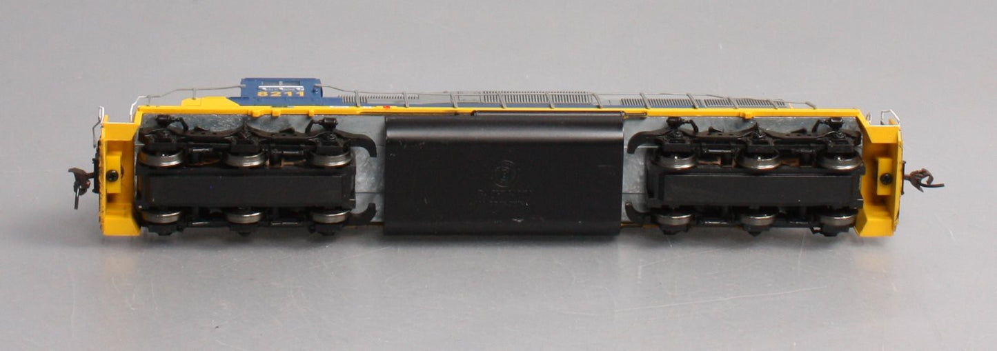 Bachmann 67005 HO CSX EMD SD40-2 Diesel Locomotive #8211