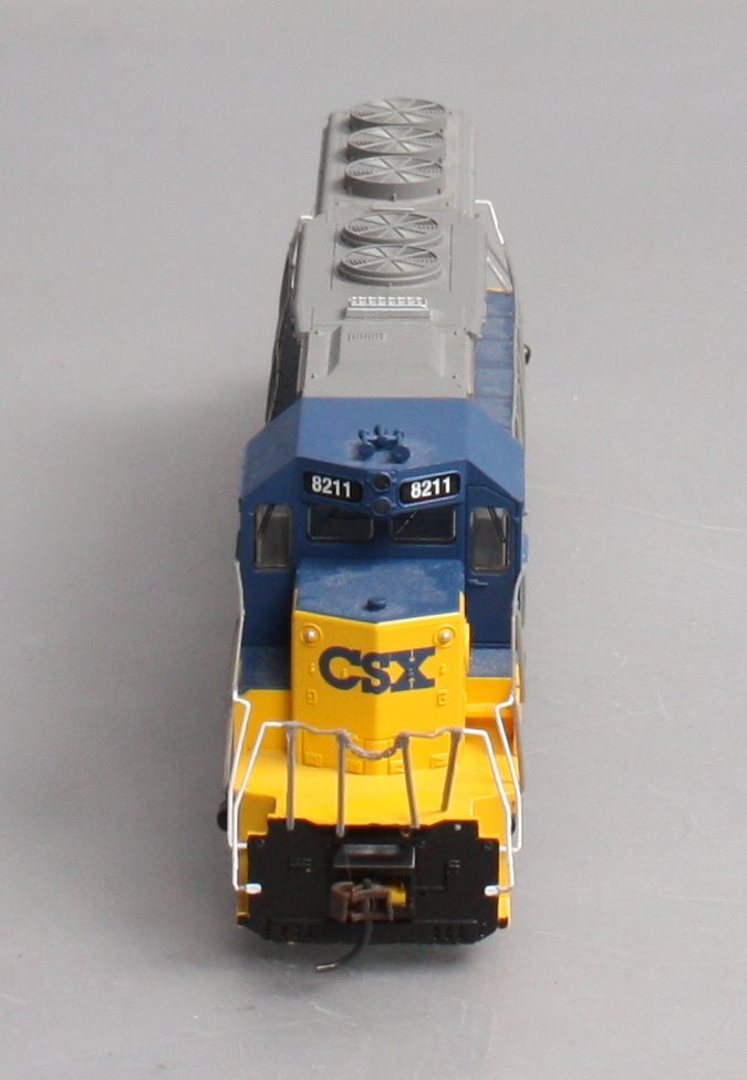 Bachmann 67005 HO CSX EMD SD40-2 Diesel Locomotive #8211