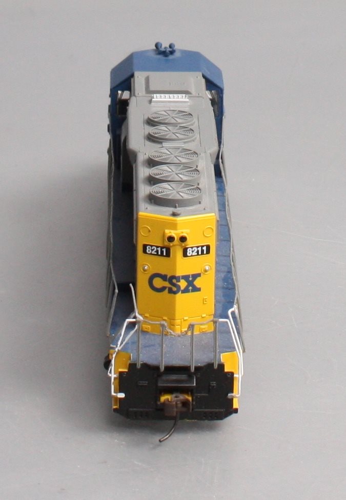 Bachmann 67005 HO CSX EMD SD40-2 Diesel Locomotive #8211