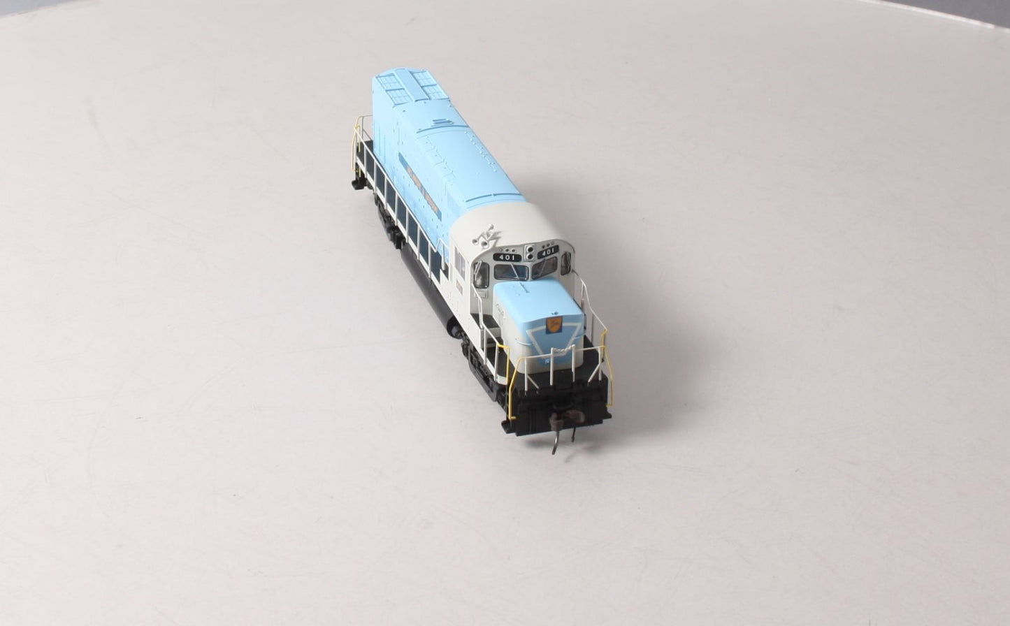 Atlas 10002950 HO Delaware & Hudson C420 Ph. 2B Low Nose Diesel Locomotive #401