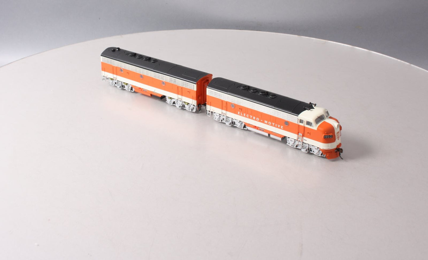 Athearn G22743 HO Electro-Motive EMD Demonstrator F7 AB Diesel Set #1950C/1950B