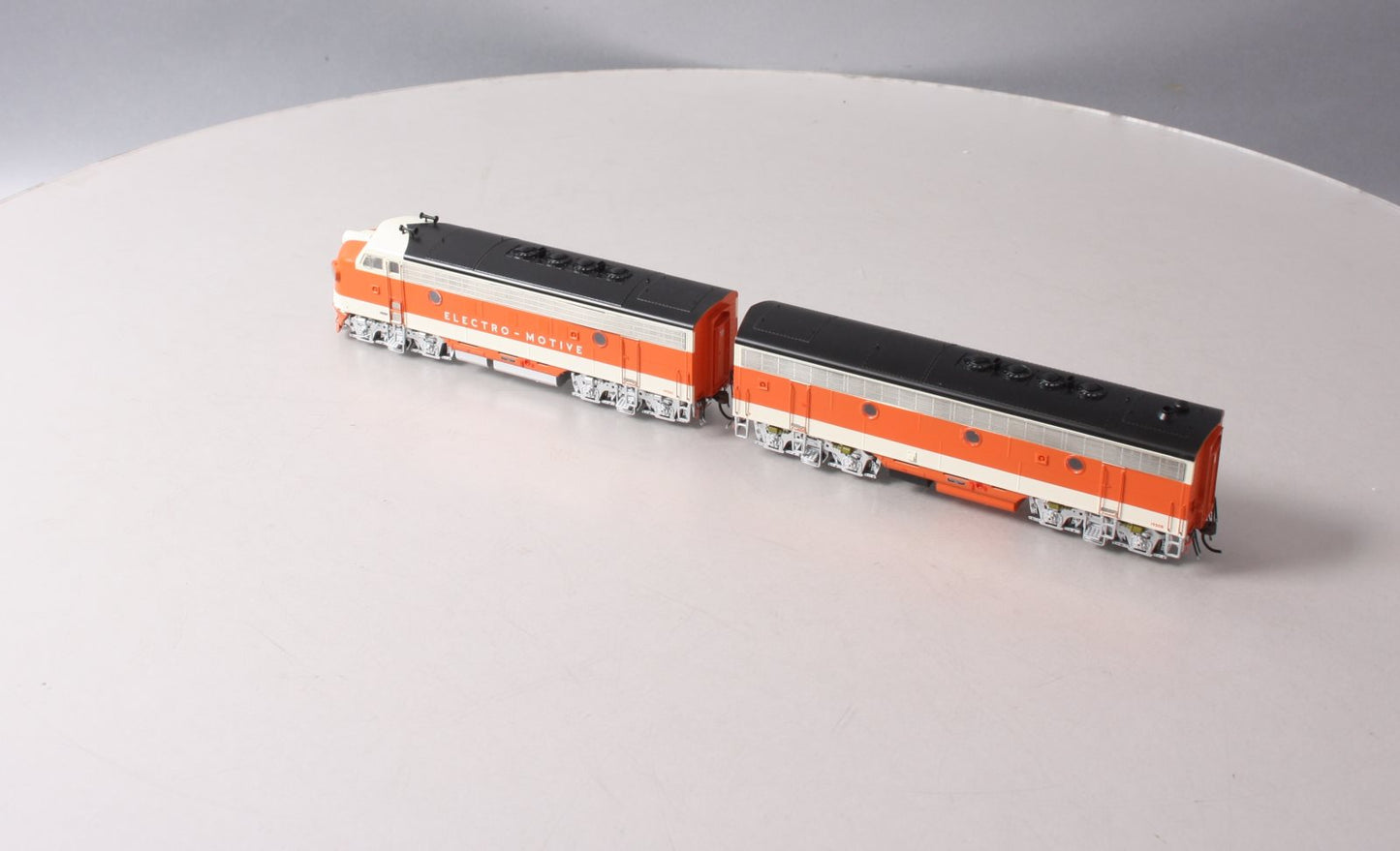 Athearn G22743 HO Electro-Motive EMD Demonstrator F7 AB Diesel Set #1950C/1950B