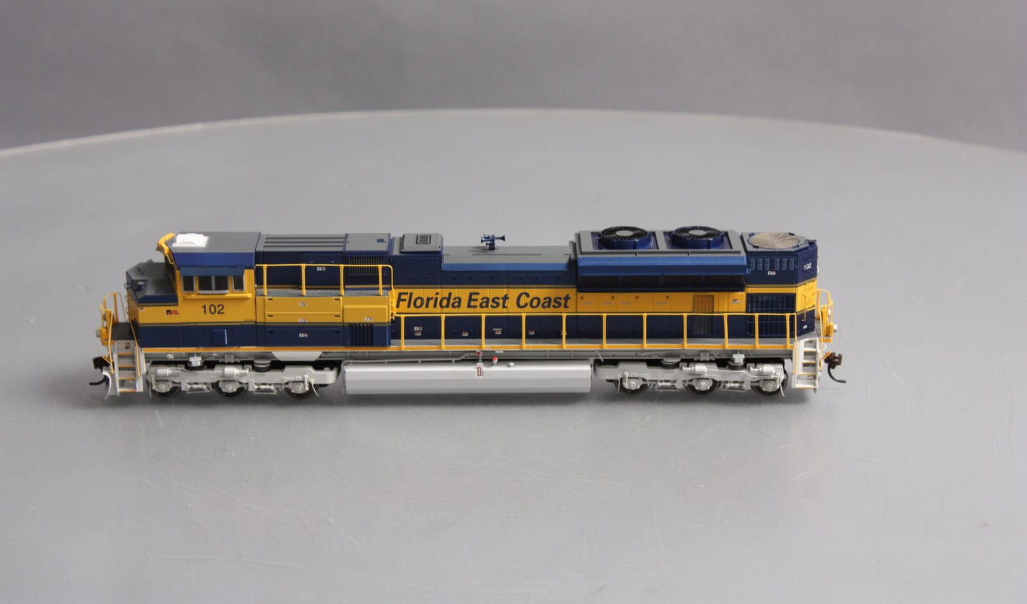 Athearn G68531 HO Florida East Coast SD70M-2 Diesel Locomotive #102