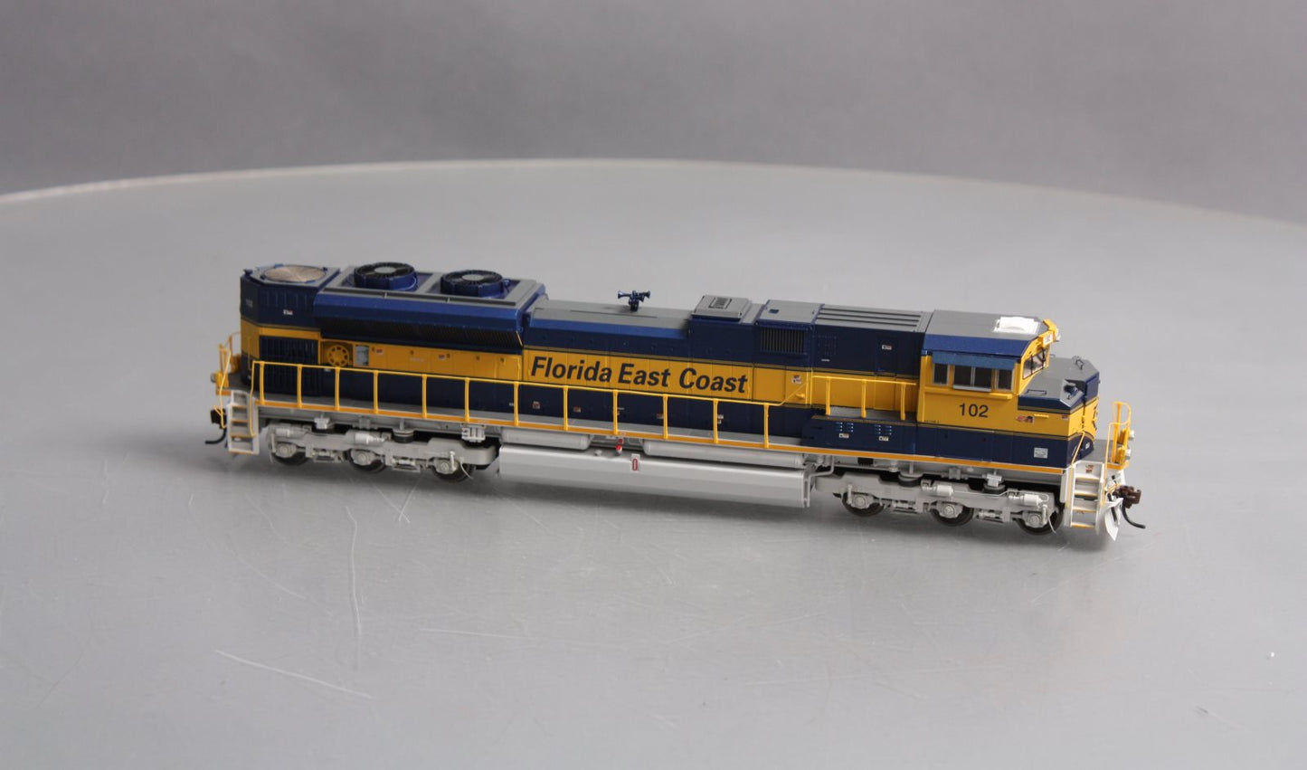 Athearn G68531 HO Florida East Coast SD70M-2 Diesel Locomotive #102