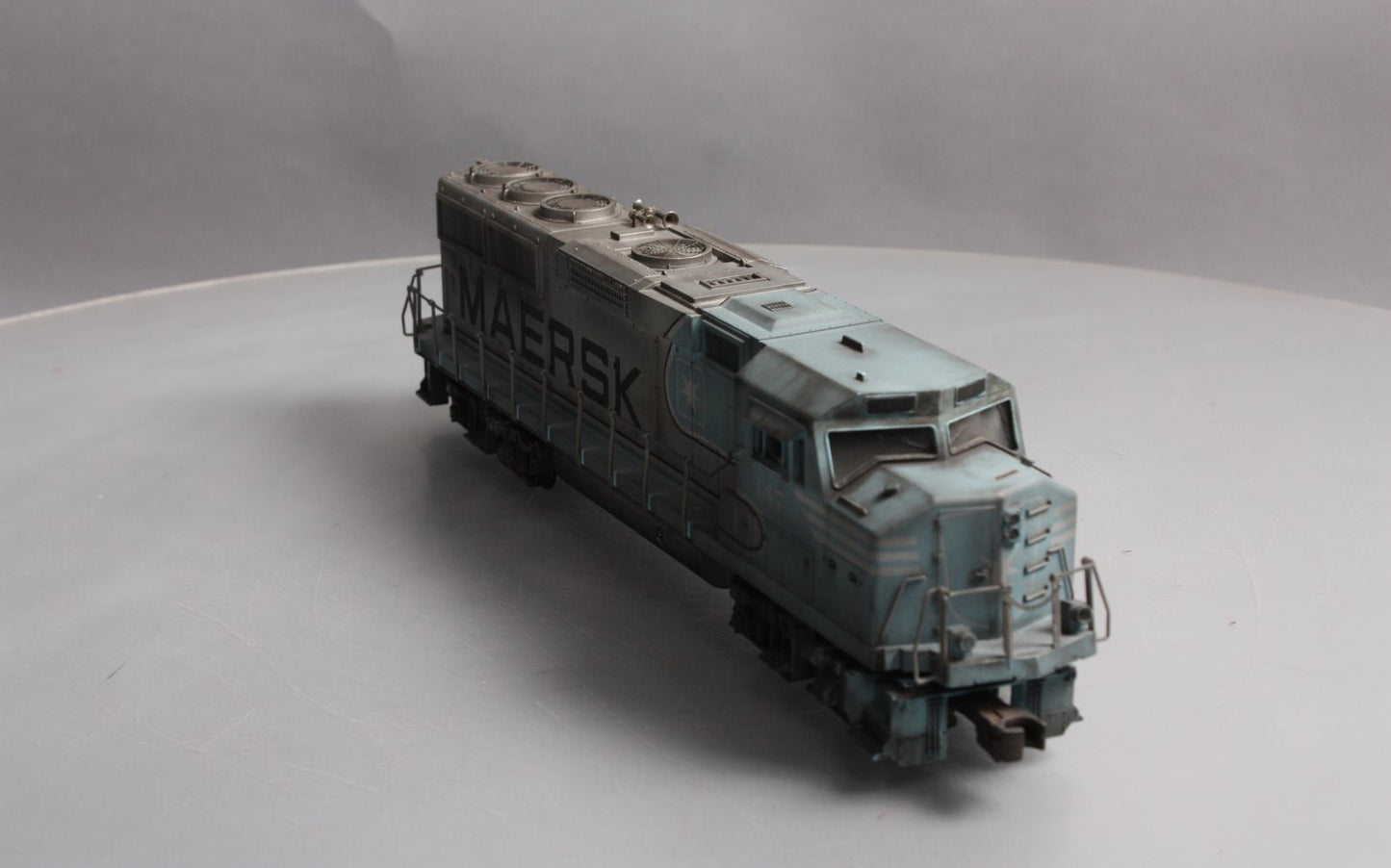 MTH 20-2181-1 O Weathered Maersk GP60M Diesel Engine w/Proto Sound #147 EX/Box