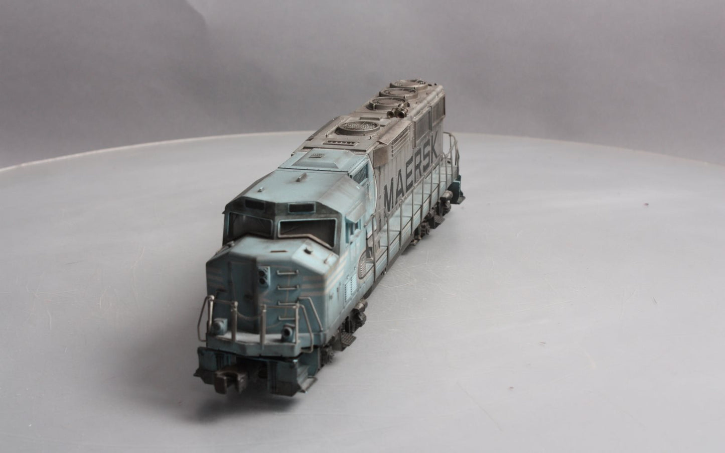 MTH 20-2181-1 O Weathered Maersk GP60M Diesel Engine w/Proto Sound #147 EX/Box