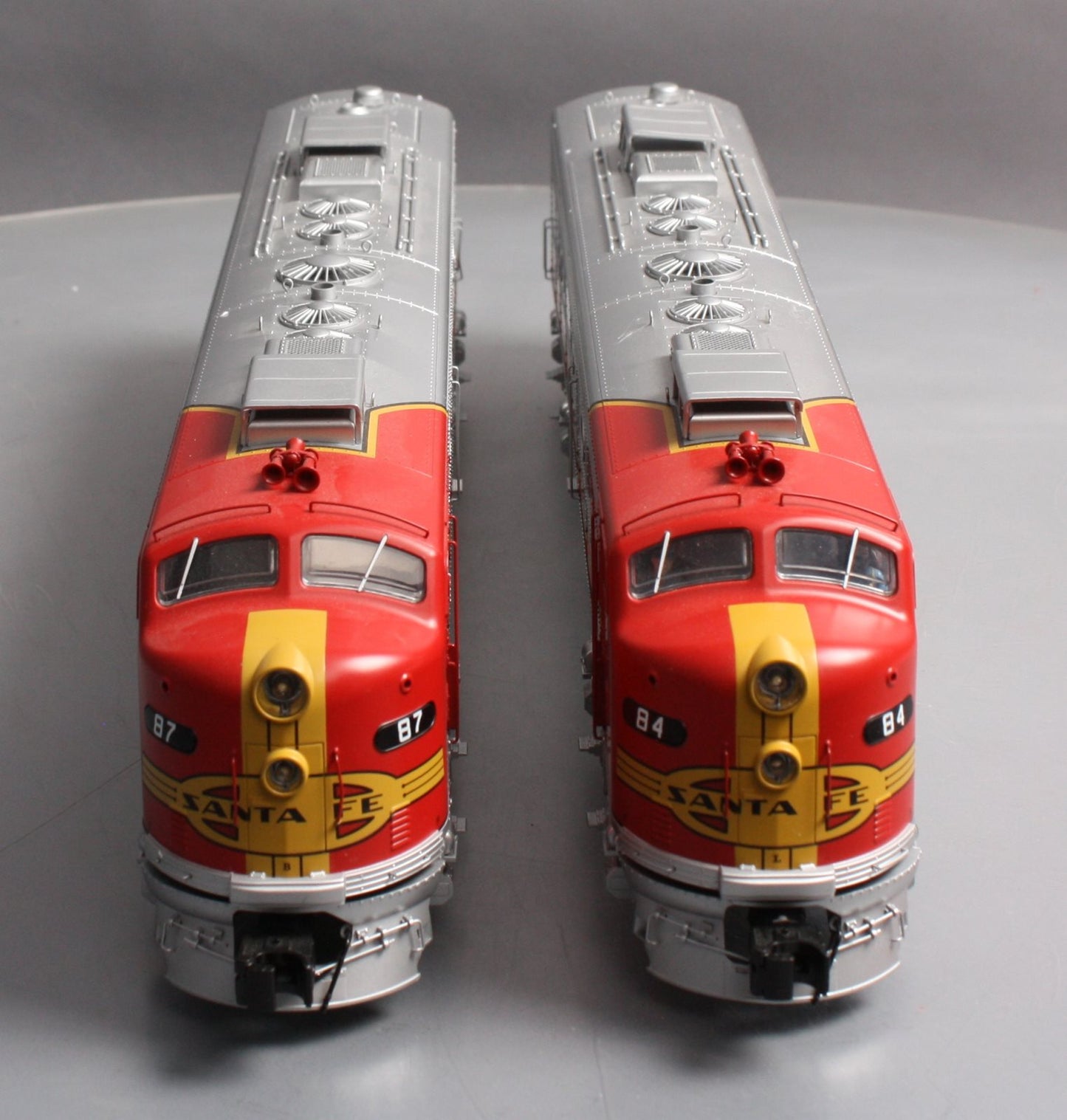 Lionel 6-81219 O Gauge Santa Fe Legacy E8 AA Diesel Locomotive Set #84/87