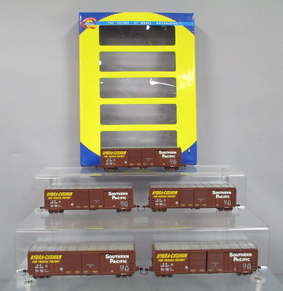 Athearn 97880 HO Scale Southern Pacific 50' FMC Double Door Boxcars (Pack of 5)