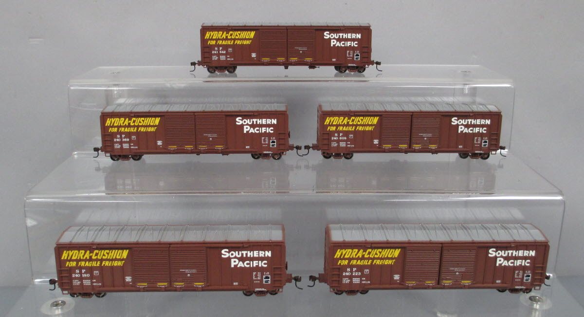 Athearn 97880 HO Scale Southern Pacific 50' FMC Double Door Boxcars (Pack of 5)