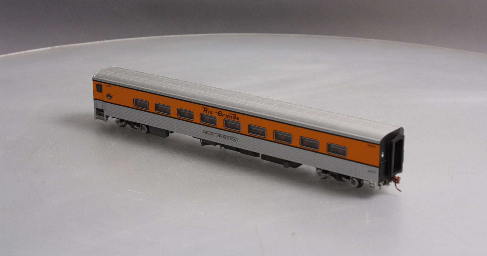 (5) Athearn HO Scale Rio Grande Ski Train Passenger authentic Cars w/ Knuckle Couplers