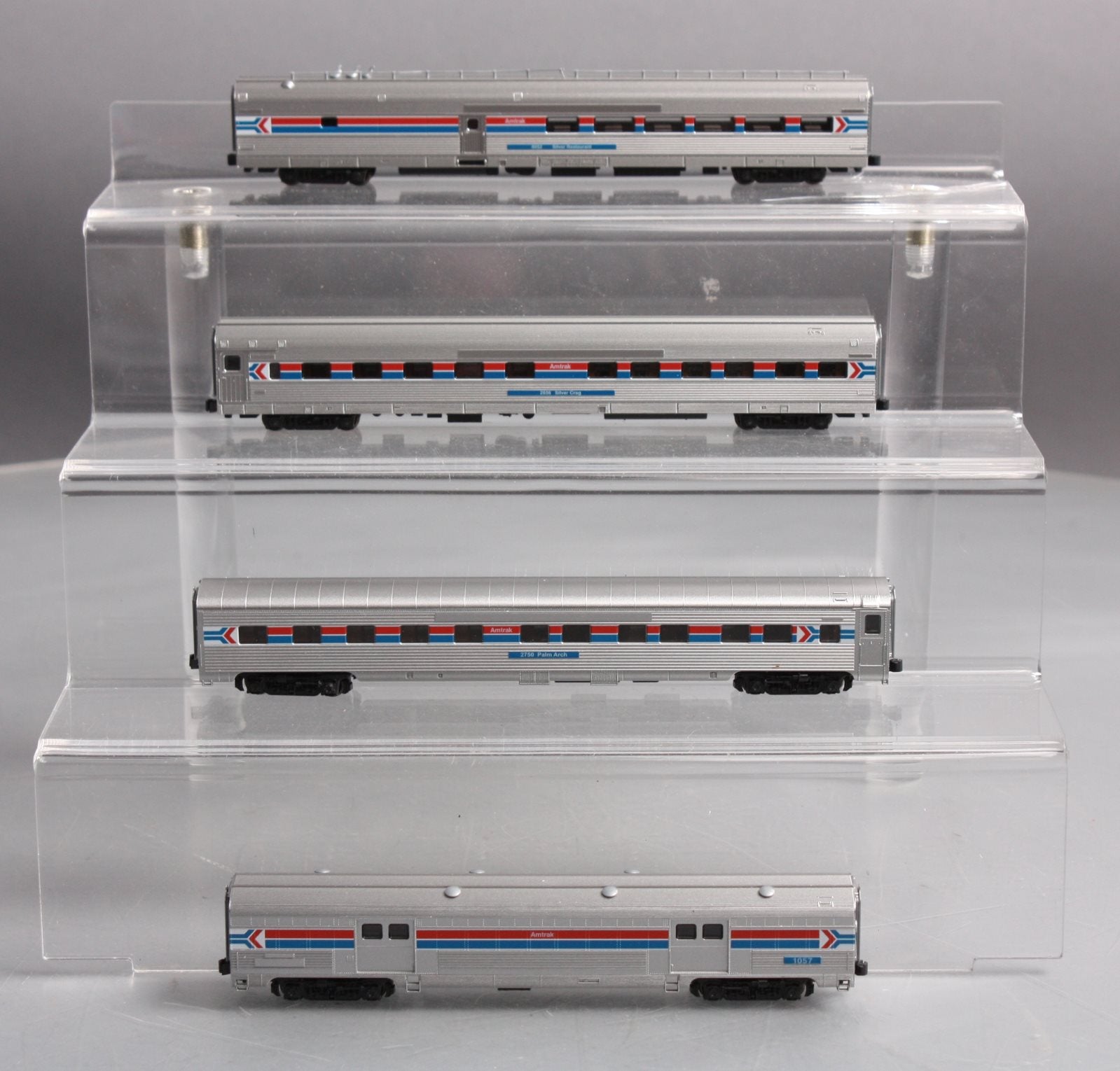 Kato 106-3522 N Scale Amtrak Phase I 4-Car Passenger Set – Trainz