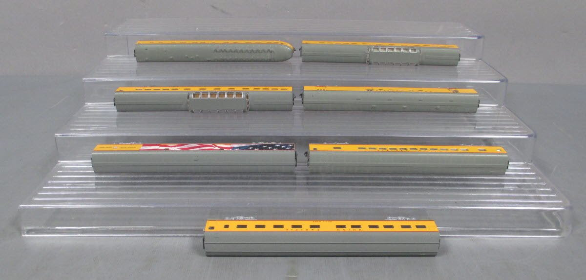 Kato 106-086 N Union Pacific Excursion Train Set (Set of 7) – Trainz