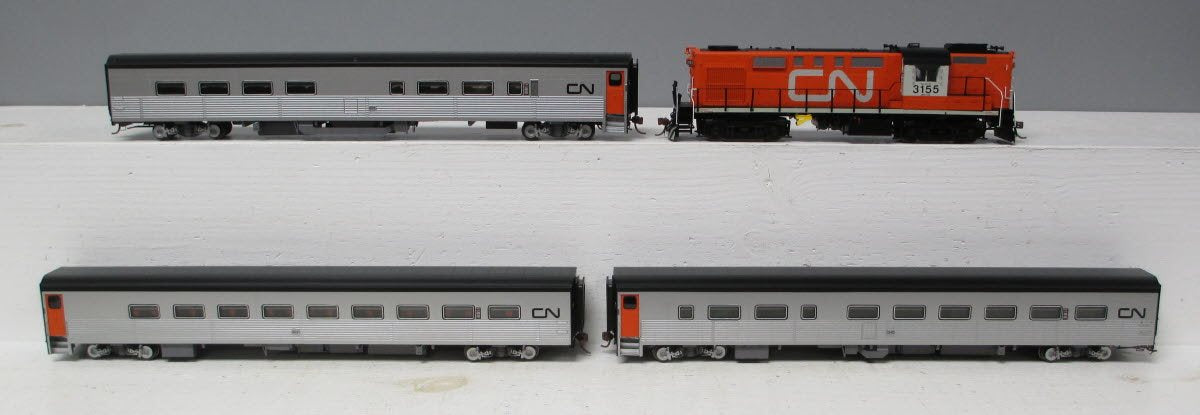 Rapido Trains 131002 HO CN Tempo 324/340/369 Set