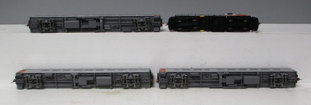 Rapido Trains 131002 HO CN Tempo 324/340/369 Set