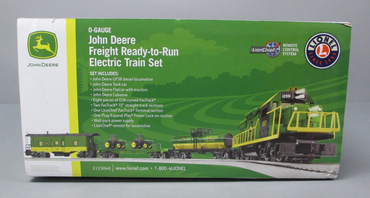 Lionel 2123040 John Deere O Gauge GP38 Diesel Locomotive Starter Train Set