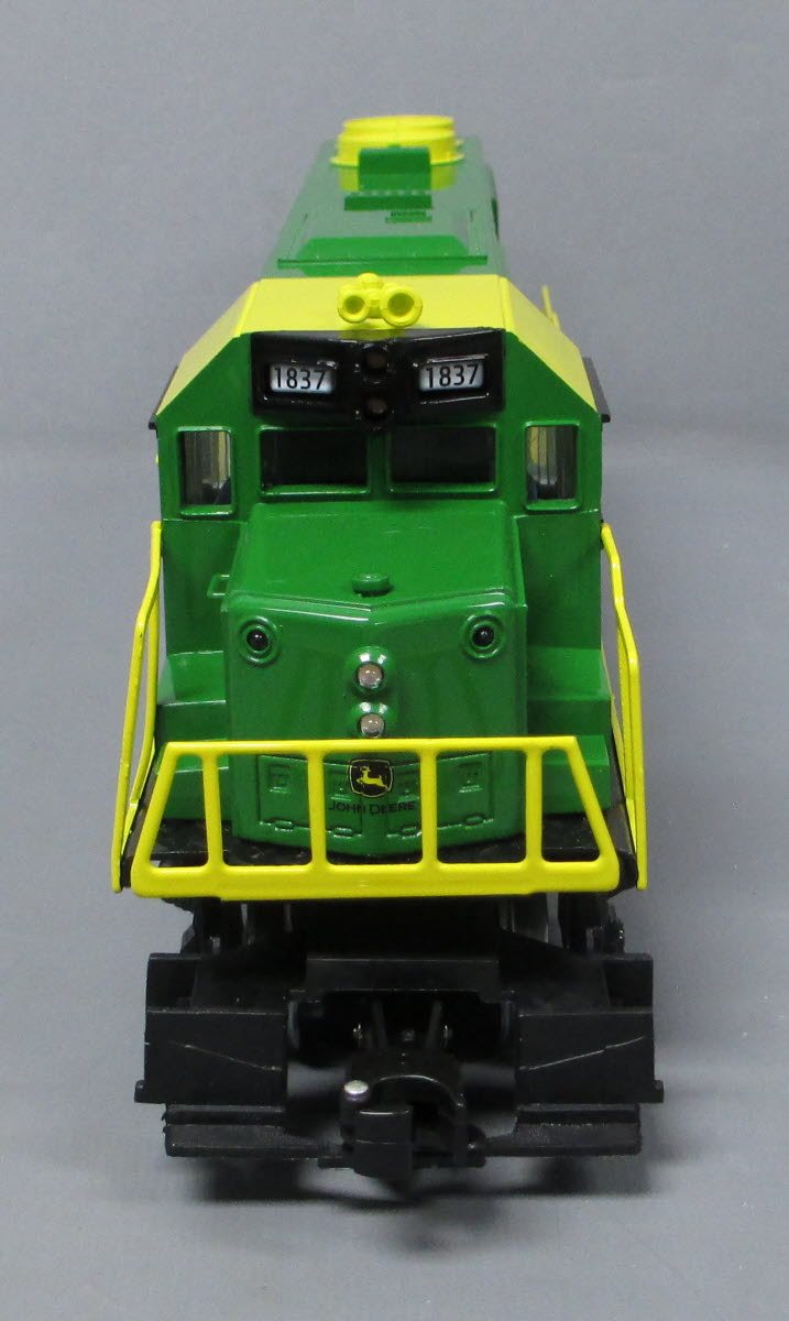 Lionel 2123040 John Deere O Gauge GP38 Diesel Locomotive Starter Train Set