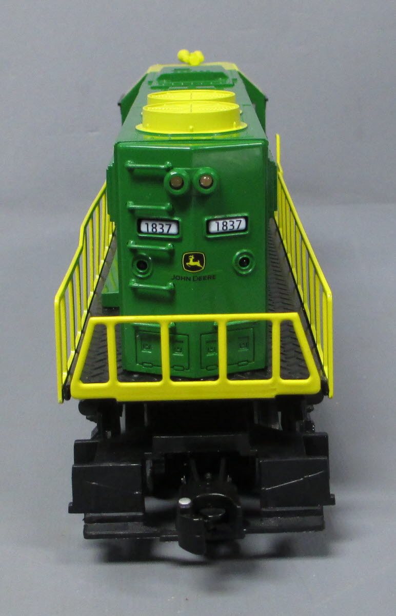 Lionel 2123040 John Deere O Gauge GP38 Diesel Locomotive Starter Train Set