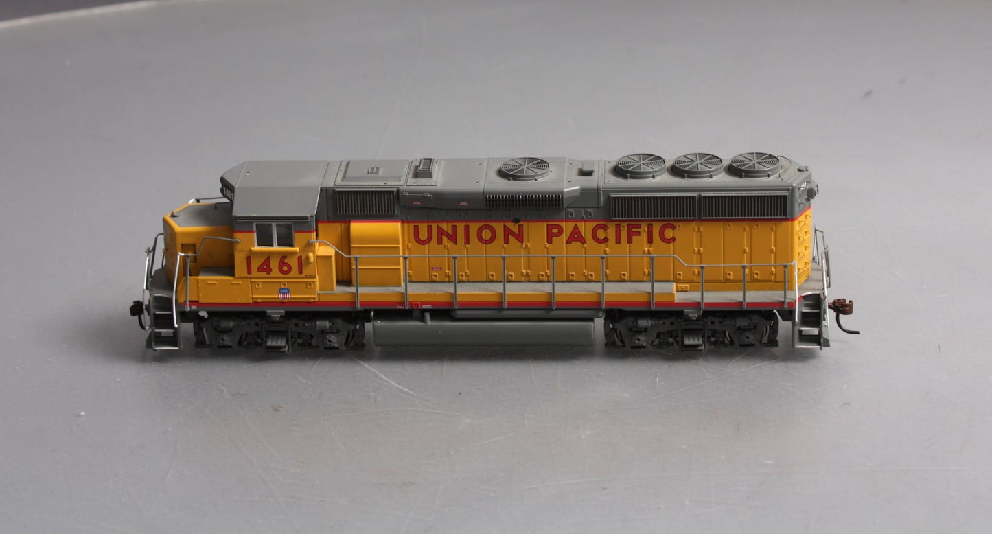 Athearn 89759 HO Union Pacific Ready to Run GP40-2 Diesel Locomotive #1461