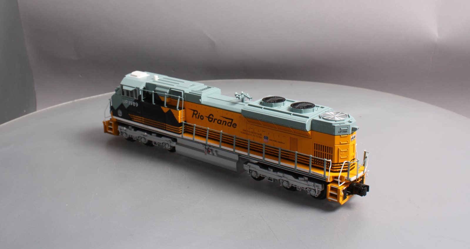 MTH HO Scale Denver Rio Grande Western 1989 SD70ACE outlet Engine