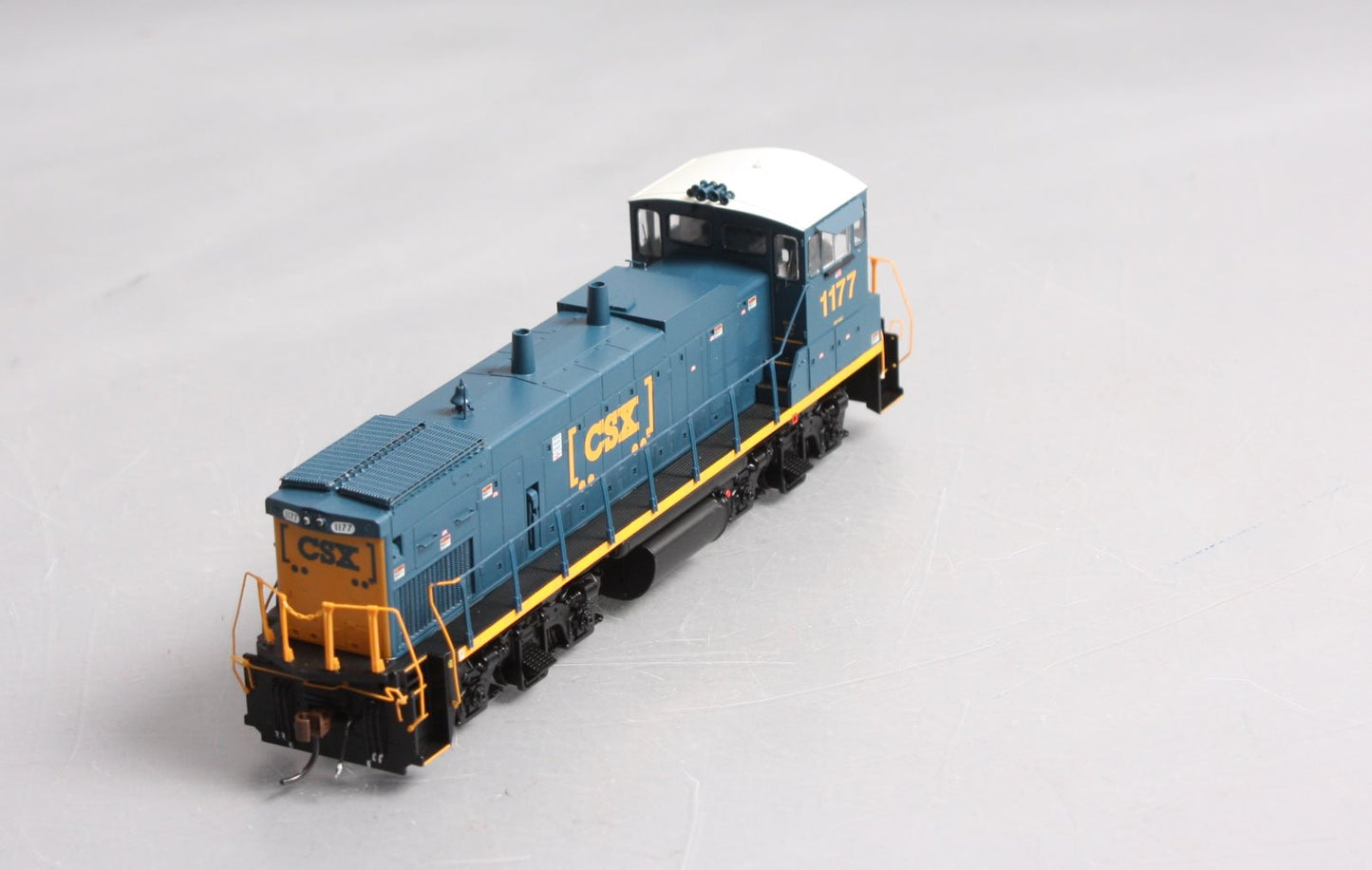 Athearn G66238 HO Scale CSX MP15AC Diesel Locomotive #1177 with Sound