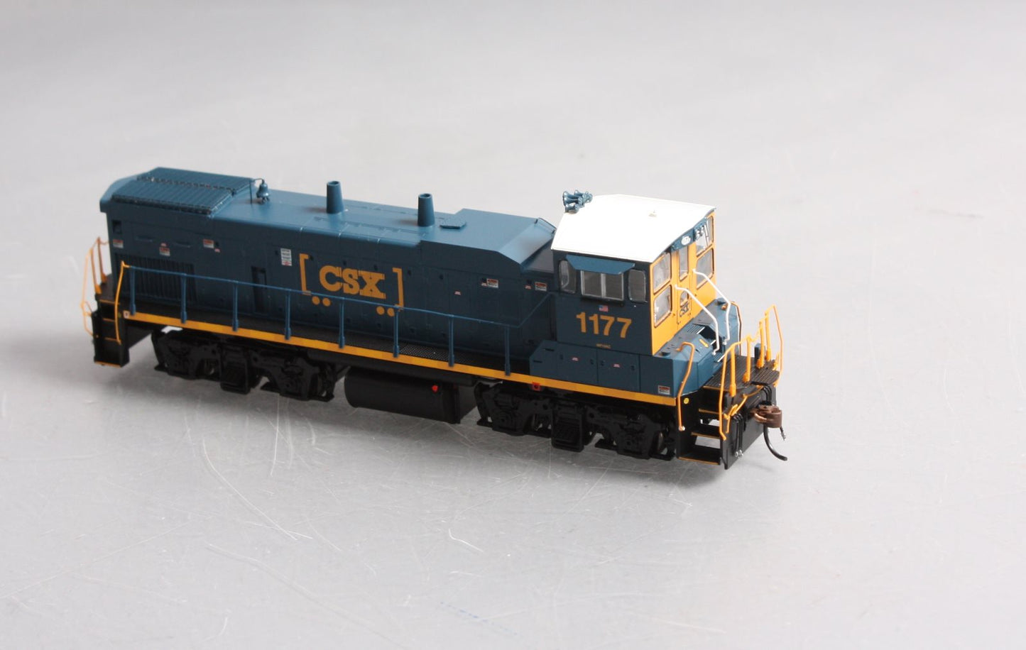 Athearn G66238 HO Scale CSX MP15AC Diesel Locomotive #1177 with Sound