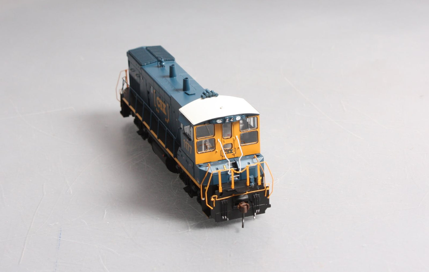 Athearn G66238 HO Scale CSX MP15AC Diesel Locomotive #1177 with Sound