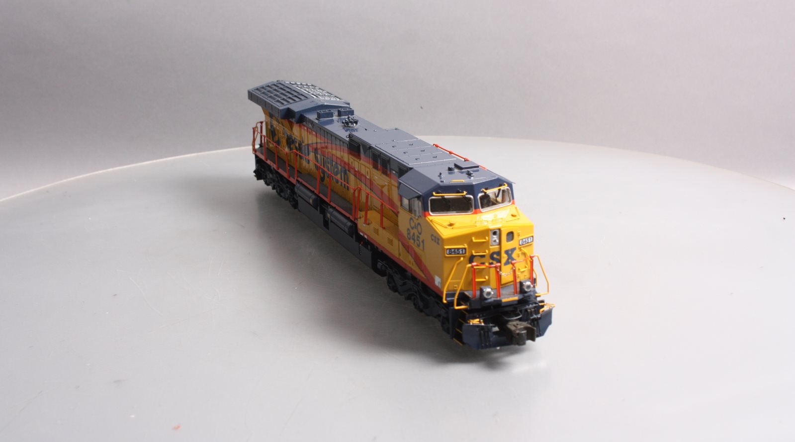 Lionel 6-38405 CSX Heritage AC6000 Diesel Locomotive #8451 – Trainz