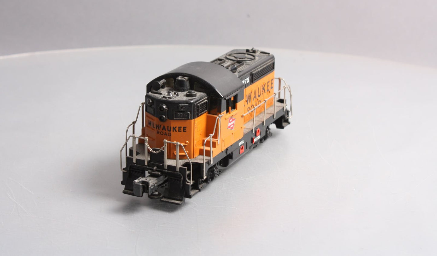 RMT 4163 O Milwaukee Road BEEP Diesel Locomotive #275