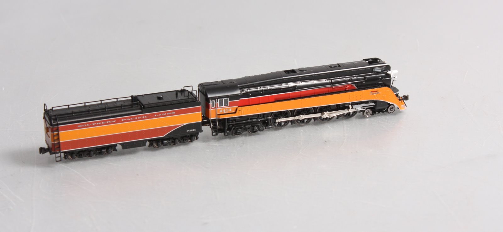 Kato 126-0310 N Southern Pacific Daylight GS-4 4-8-4 Steam Locomotive #4454