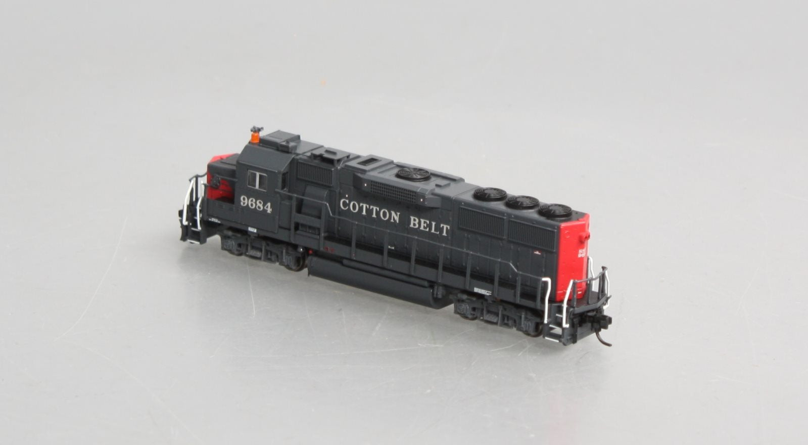 Fox Valley Models 70853 N Cotton Belt EMD Late GP60 Diesel Locomotive #9684