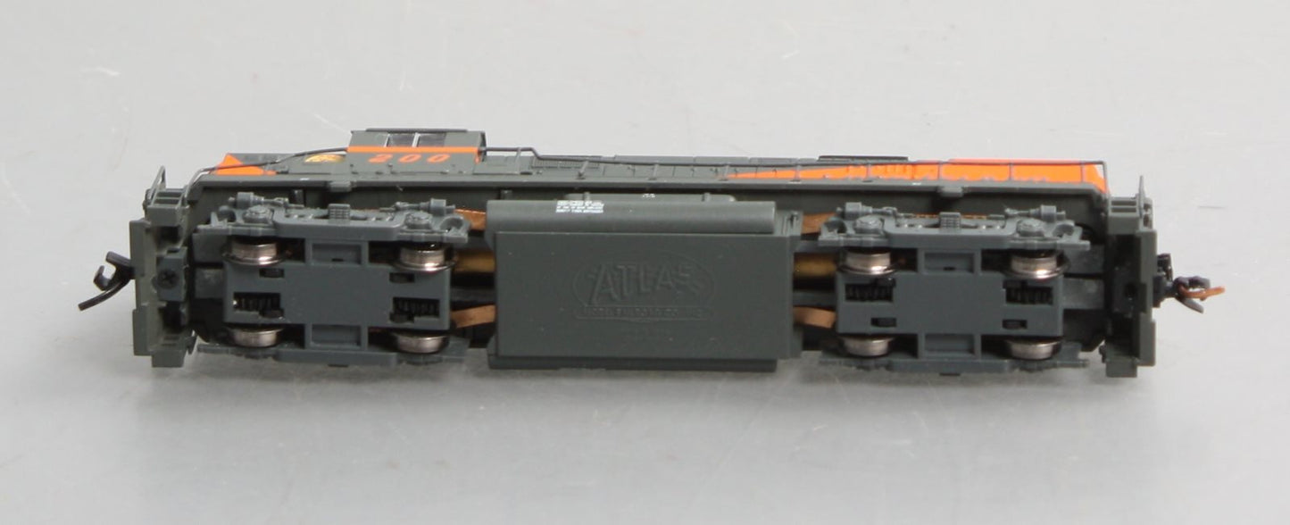 Atlas 40000137 N Scale Long Island C420 Diesel Locomotive #200