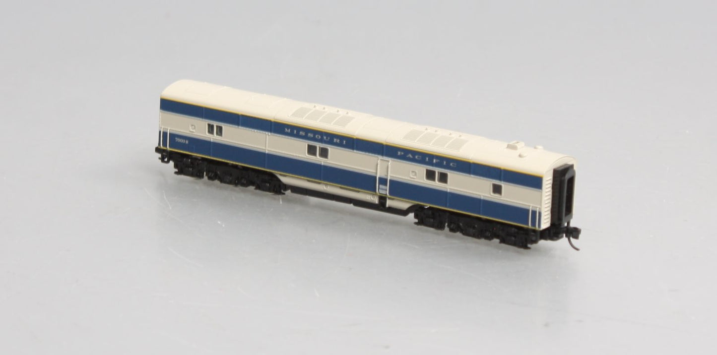 Broadway Limited 1663 N Missouri Pacific Paragon2™ Series Diesel EMD E6 B #700