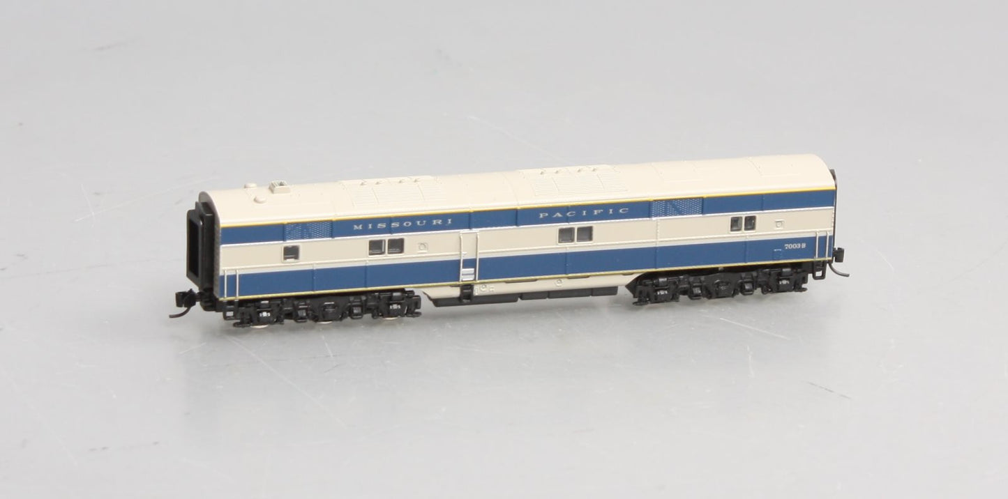 Broadway Limited 1663 N Missouri Pacific Paragon2™ Series Diesel EMD E6 B #700