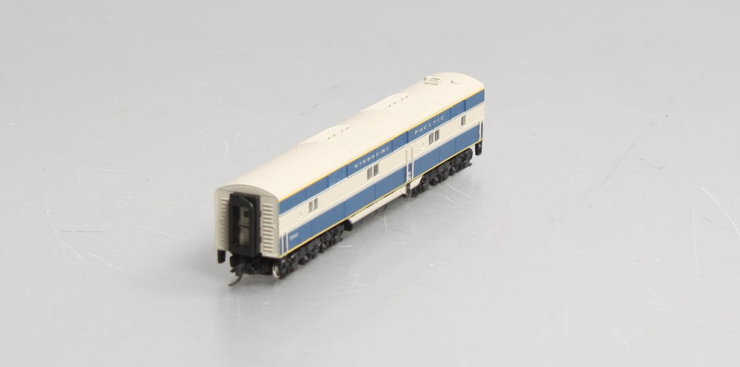 Broadway Limited 1663 N Missouri Pacific Paragon2™ Series Diesel EMD E6 B #700