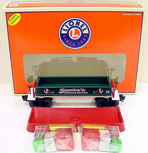 Lionel 6-26870 O Gauge Christmas Dump Car