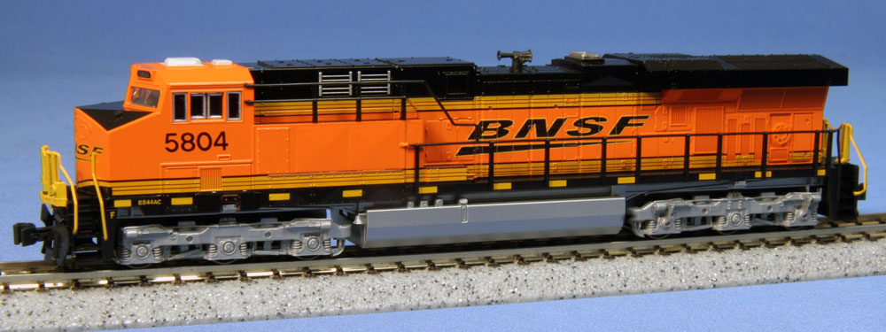 Kato 106-0024 BNSF Wedge GE ES44AC GEVO N Gauge Diesel Freight Train Set