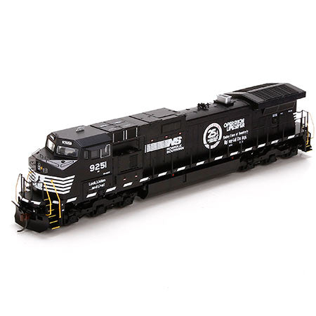 Athearn 77991 HO Scale Norfolk Southern Dash 9-44CW Diesel Locomotive #9251