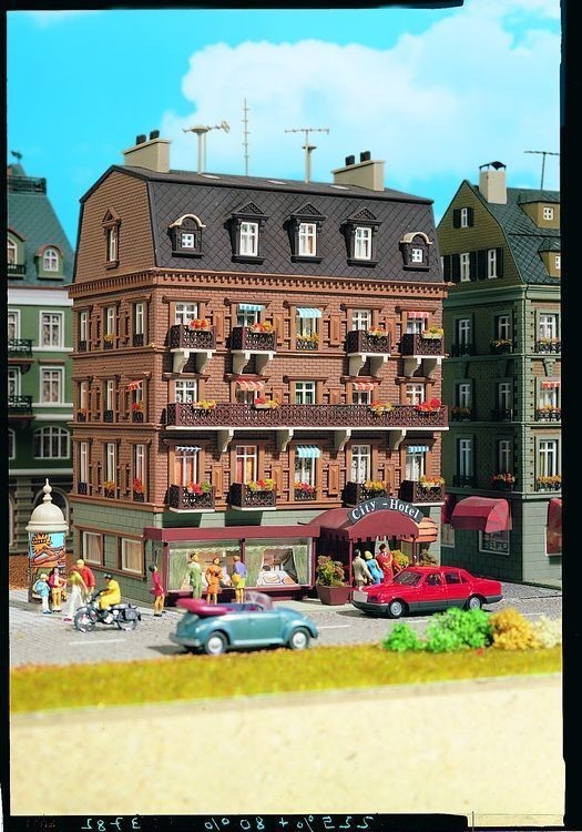 Vollmer 3782 HO City Hotel Building Kit