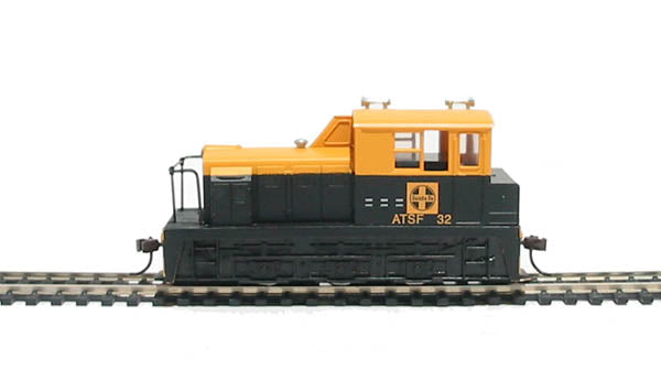 Bachmann 60002 HO Santa Fe Plymouth Switcher Diesel Loco #32